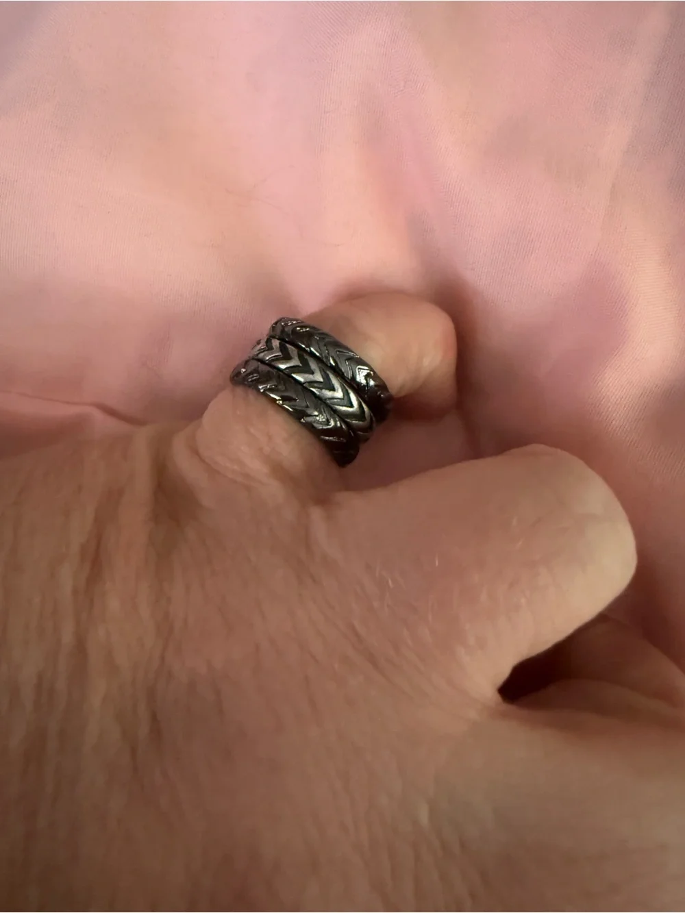 Black and Silver-Tone Braided Pattern Spinner Ring